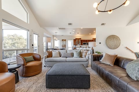 Heading over to the balcony now!