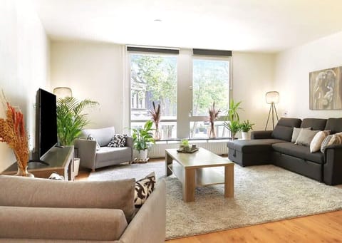 This serene bedroom makes your stay at Bed en Koffie (Bed and Coffee) unforgettable.