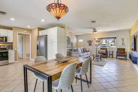 Dining Area | Single-Story House | In-Unit Laundry | Self Check-In