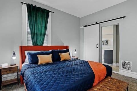 Serene Retreat: Discover bright colors and elegant lighting for your ultimate relaxation!