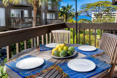 Outdoor Patio dining