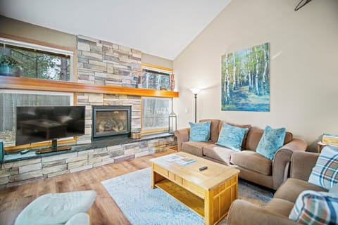 28 Quelah Condo-15