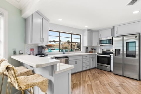 Breakfast bar seating