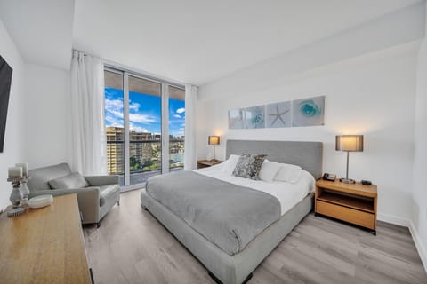 Bedroom with Bed King size