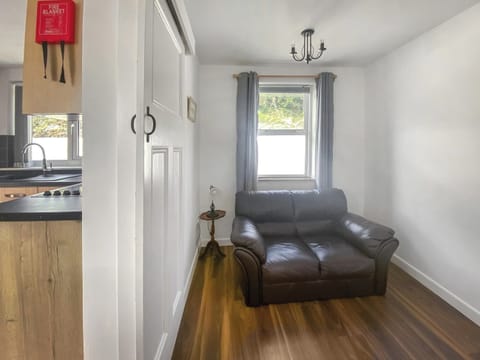 Living area | Glenview, Perranporth