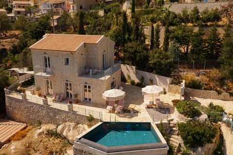 Building Exterior, Outdoor, Pool