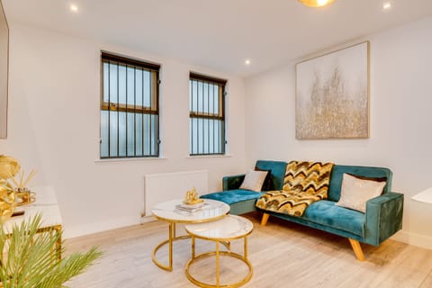 Lounge 2
