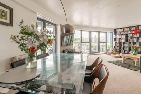 427b0c83 1b5d 49ae ad23 77fe06b19db3