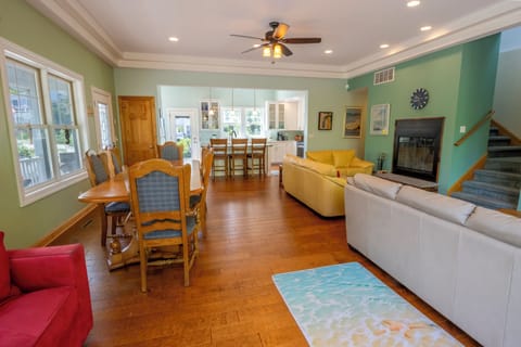 Main Level | Living Room