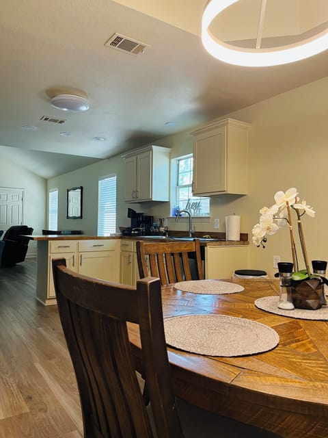 One of several dining options available at Oak Haven