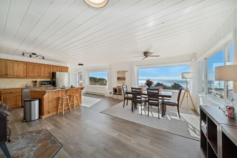 Kitchen/Dining open floor plan - Kitchen/Dining open floor plan with ocean views