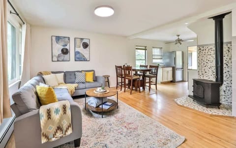 Living Room | Upstairs Unit | 65" Flat Screen TV | WiFi | Wood Burning Stove | Xbox 360 | Soundbar