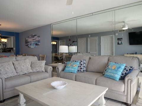 Home Decor, Couch, Furniture, Table, Coffee Table