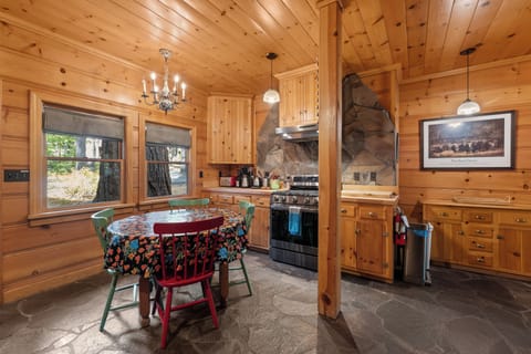 Kitchen with eating area