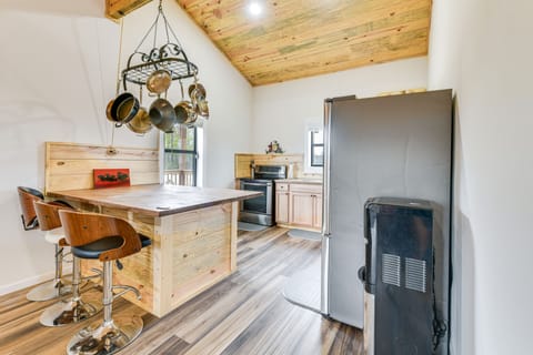 Kitchen | Bar Seating | Keurig Coffee Maker