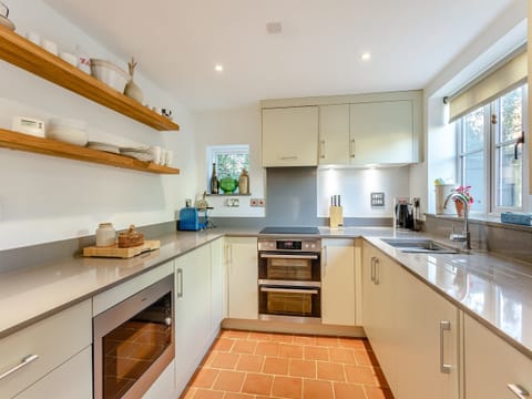 Kitchen | Malting Cottage, Much Hadham