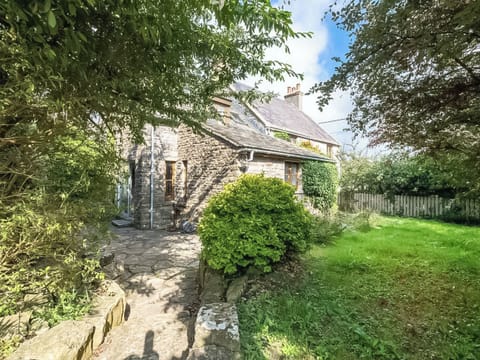 Garden | East View, Acton