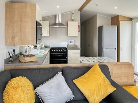 Open plan living space | Sandy Paws - Bonnie Escapes, Southerness
