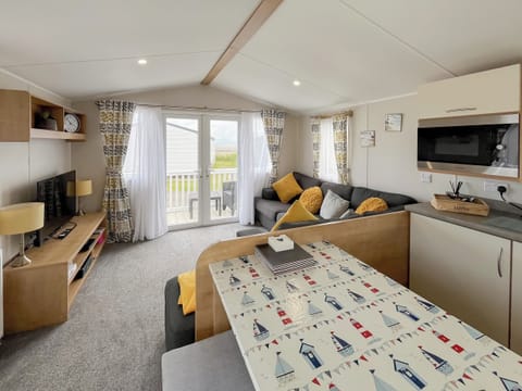 Open plan living space | Sandy Paws - Bonnie Escapes, Southerness