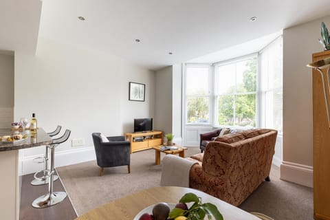 Living Room / Lounge