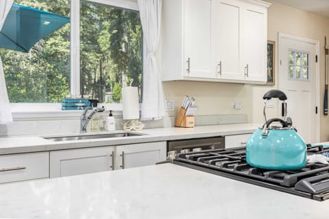 Living Room/ Kitchen