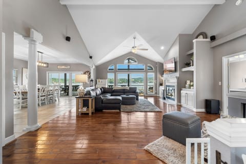 LAKEOZARKVACATION.COM