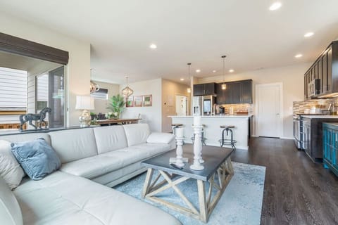 Everyone can find a place for themselves on the large sofa.