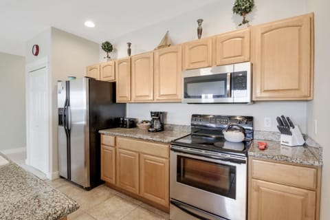 1038 Vacation by the Sea