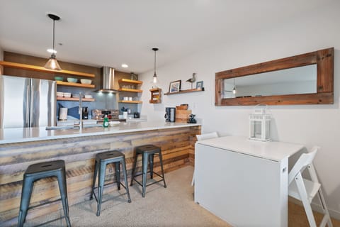 613 Vacation by the Sea