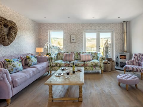 Living room | The Swan Hotel (Newby Bridge Ltd)- The Owl Nest - The Swan Hotel (Newby Bridge Ltd), Newby Bridge, near Lowick