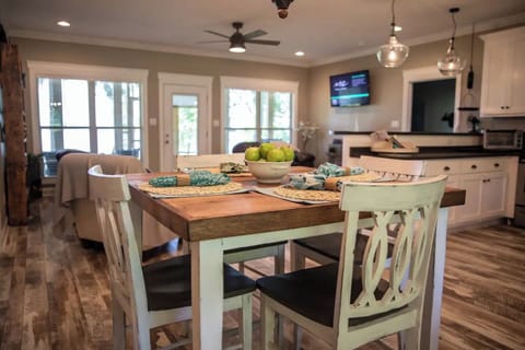 The dining area is a perfect place to eat a bite before heading out to the lake