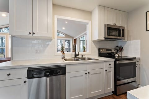 Fully Stocked Kitchen for Cooking
