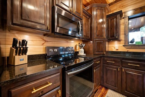 Large work areas for preparing amazing meals.