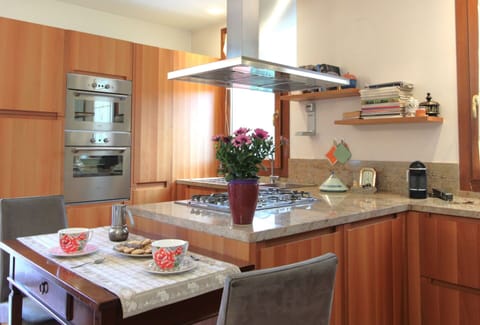 Autumn, Kitchen, Spring, Summer