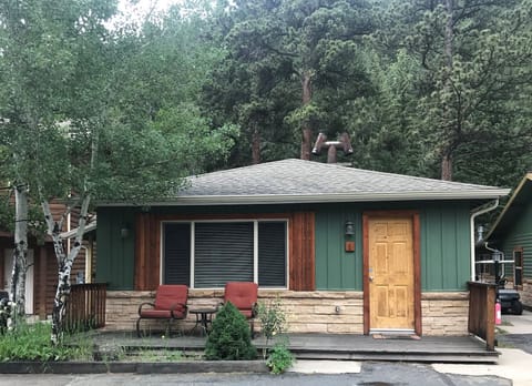 Exterior 8