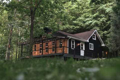 2f3044d4-d746-4e85-bdfe-a061308cc7a1