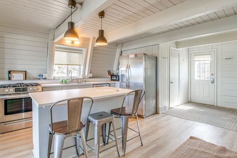 Kitchen | Cooking Basics | Dishwasher | 1st Floor