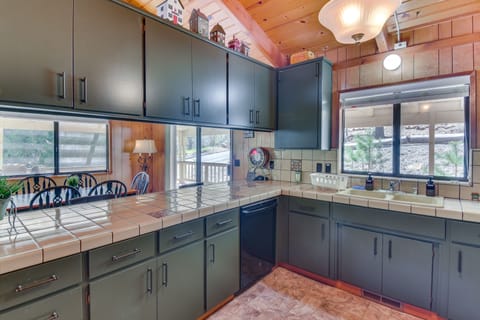 Kitchen | Coffee Maker | Cooking Basics | 2nd Floor