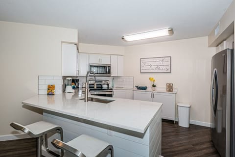 10-web-or-mls-Kitchen 1-4