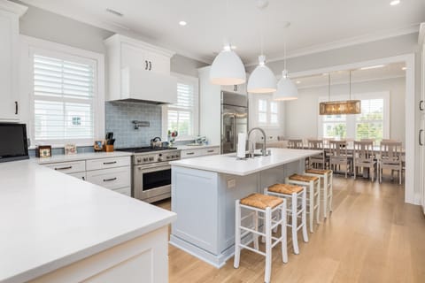 Inviting Kitchen with ample counter space and fully equipped kitchen