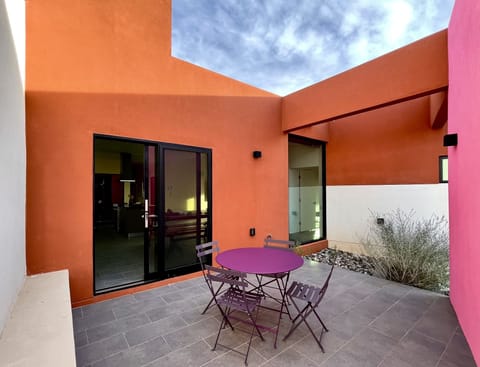 Sun patio/breakfast sky garden off dining area/kitchen