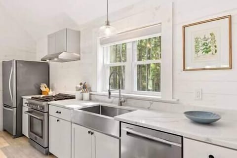 4a260ca1 8506 4620 9602 016297fc43b1