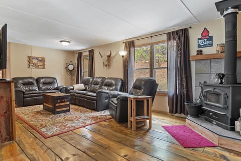Welcome to Blue Pine Retreat! Nestled in the heart of the breathtaking Black Hills.