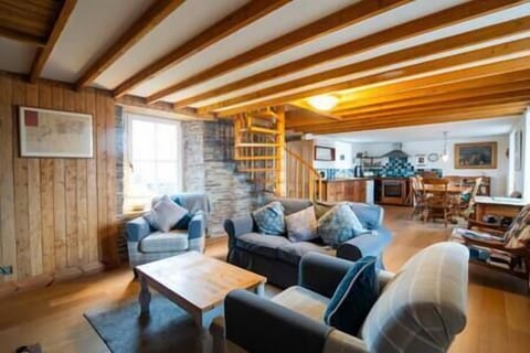 795ff0e8 d0a0 4e14 b1aa a6cf0978a386