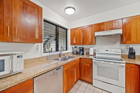 Fully stocked kitchen for dining in