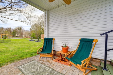Covered Patio | Outdoor Seating