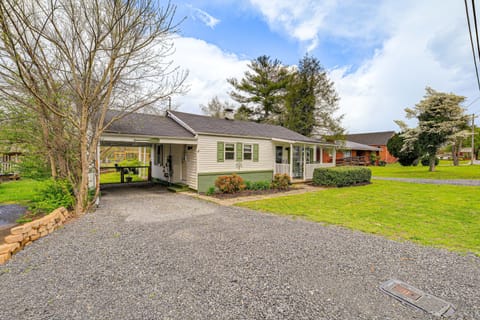 Exterior | Carport (1 Vehicle) | Driveway (2 Vehicles) | Boat Trailer Parking