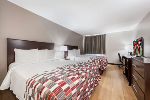 Unit with 2 Queen beds. The exact unit will be assigned upon arrival. Views, colors, and decor may vary