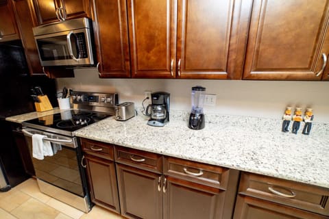 Full equipped kitchen to make delicious meals