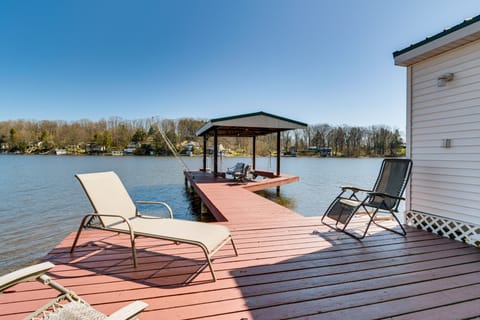Wolcott Vacation Rental | 3BR | 1BA | 1,600 Sq Ft | Steps Required